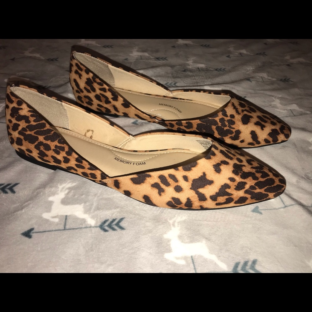Leopard Flats - Picture 2 of 2